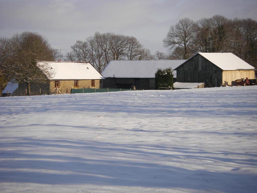 Bed and Breakfast La Cloue Sainte-Marie-du-Bois  Esterno foto