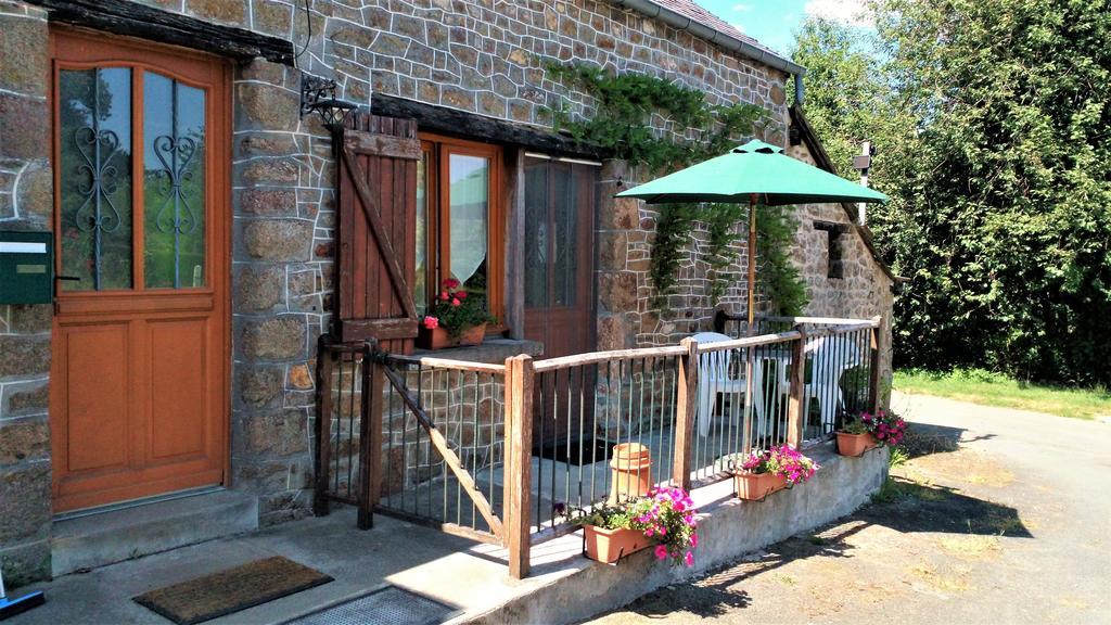 Bed and Breakfast La Cloue Sainte-Marie-du-Bois  Esterno foto